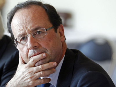 Ο Ολάντ επιμένει στην πώληση πολεμικών σκαφών στη Ρωσία